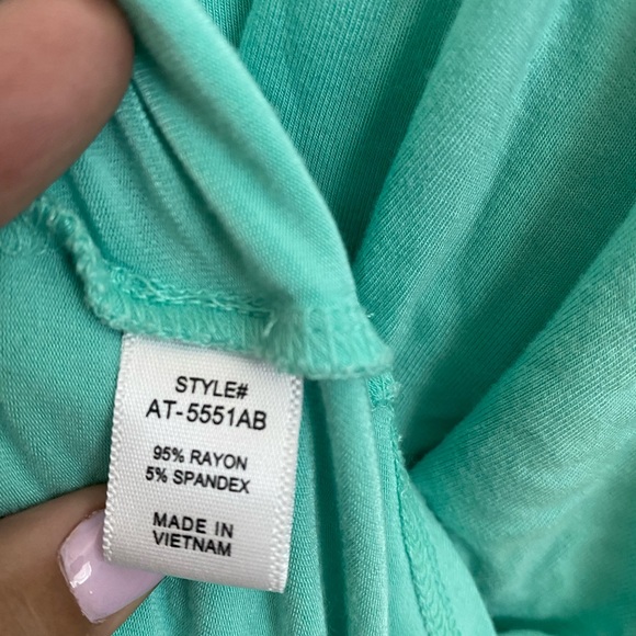 Lace front halter top - Picture 4 of 4